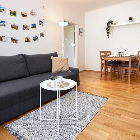 Gemuetliche Wohnung In Zentraler Lage Graz Luaran gambar