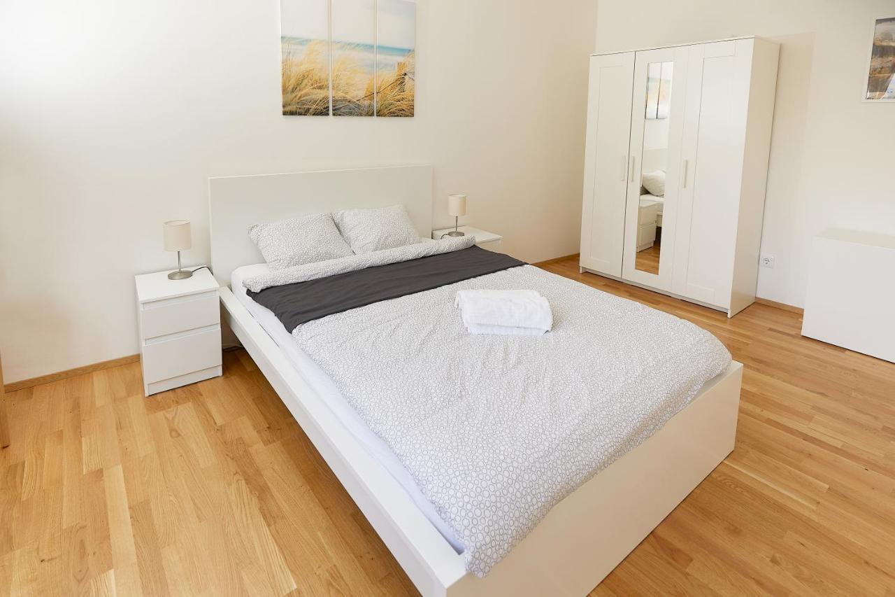 Gemuetliche Wohnung In Zentraler Lage Graz Luaran gambar